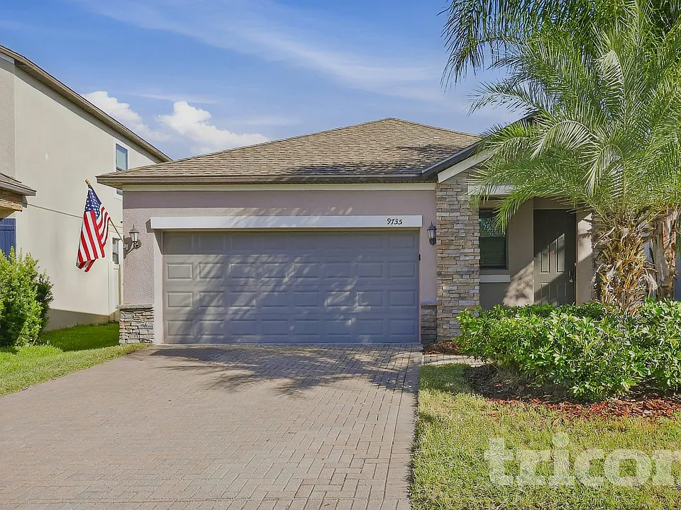 9735 Ivory Dr