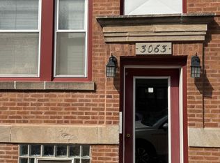3063 N Clybourn Ave APT 2F, Chicago, IL 60618