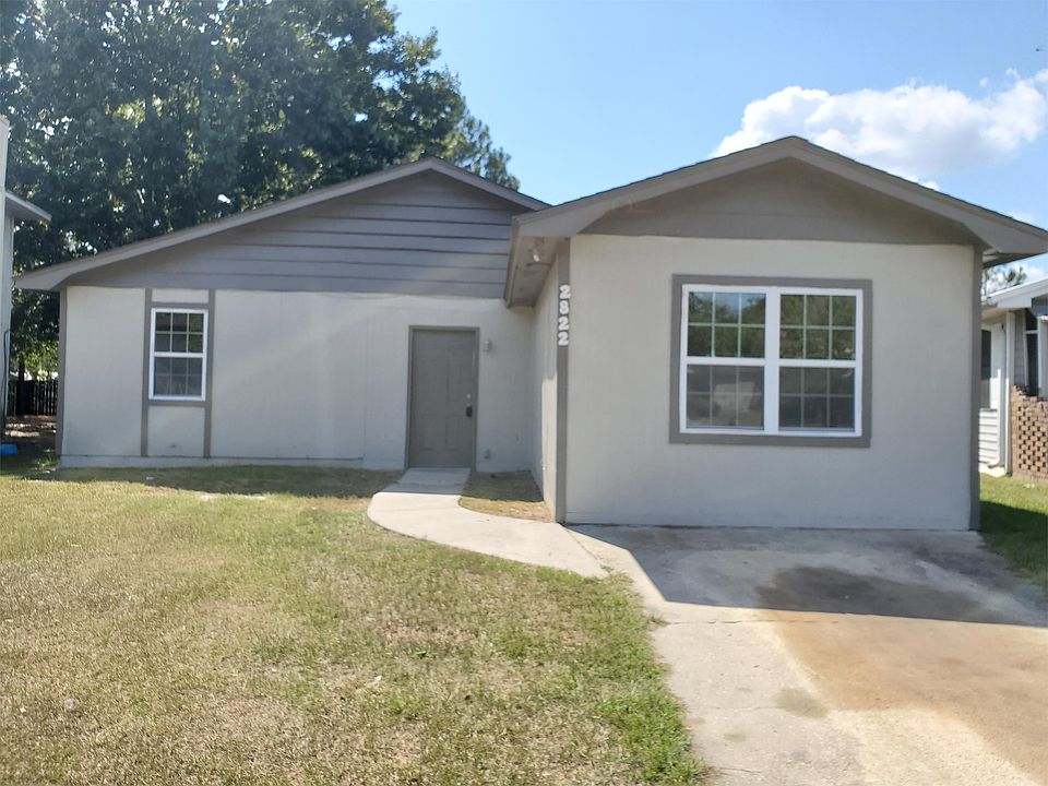 1st image of 2822 Kirkwood Cir