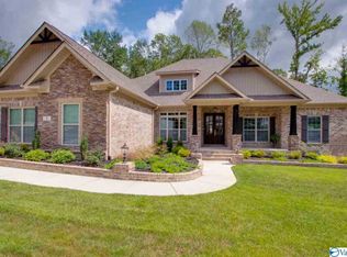 5 Natures Ridge Ct SE, Huntsville, AL 35803