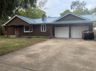 15549 Pine St, Grand Haven, MI 49417