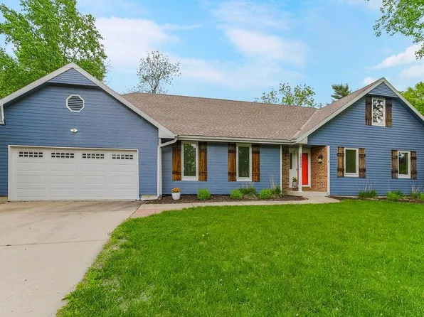 10006 NW 72nd Ter, Weatherby Lake, MO 64152