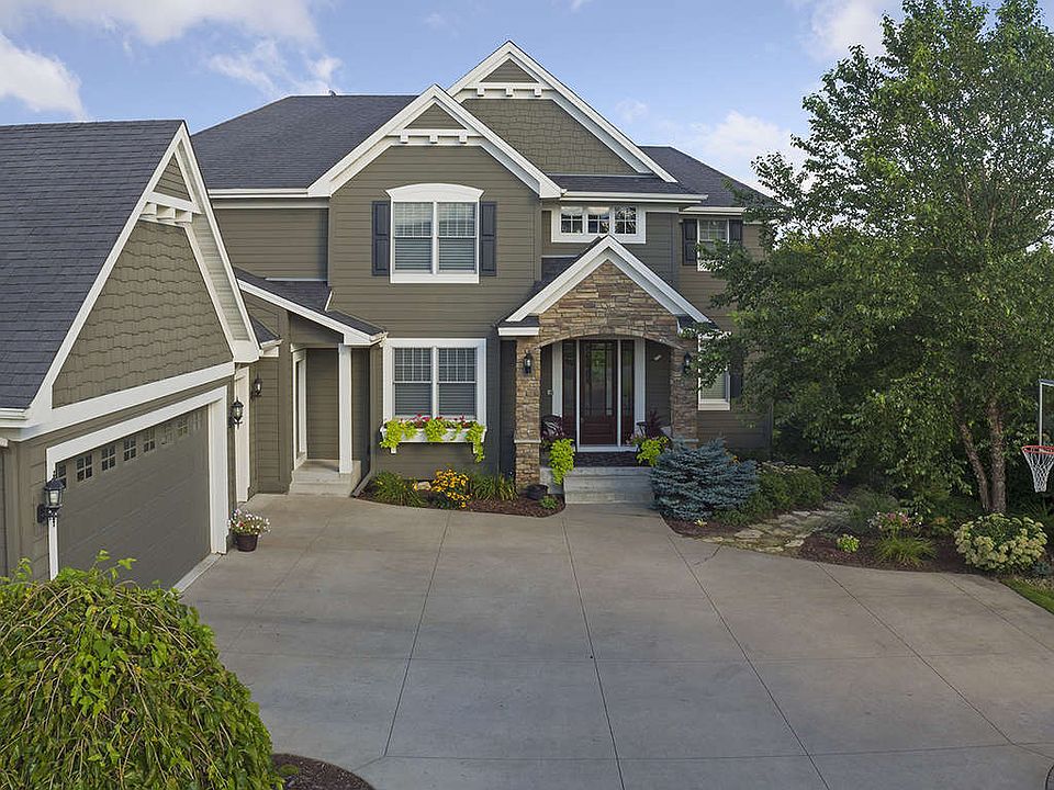 1st image of 1731 Deephaven Dr