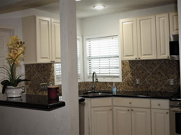 2nd image of 5611 Stewart Ave