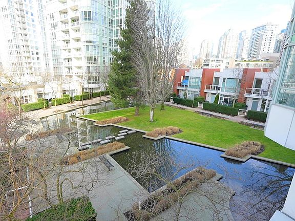 2nd image of 1077 Marinaside Cres #605