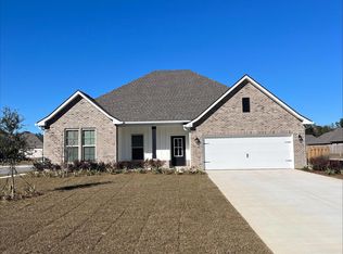 109 Lumen Loop, Freeport, FL 32439