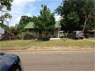 2nd image of 312 Byron St