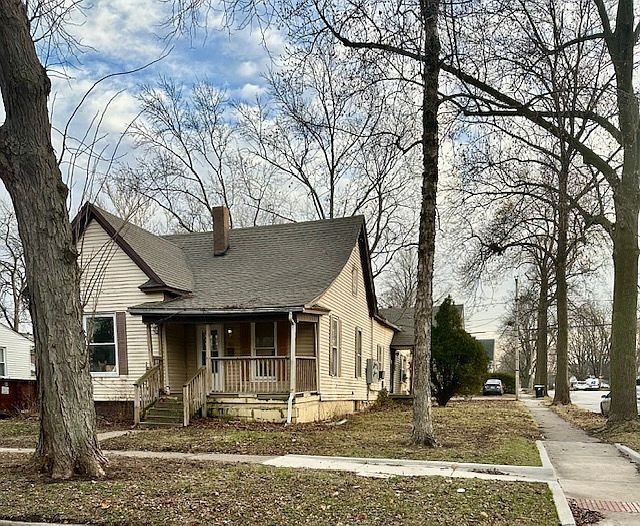 2nd image of 802 S State St
