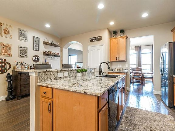 3rd image of 3505 Walden Reserve Dr