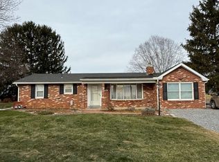 558 Shippensburg Rd, Newville, PA 17241