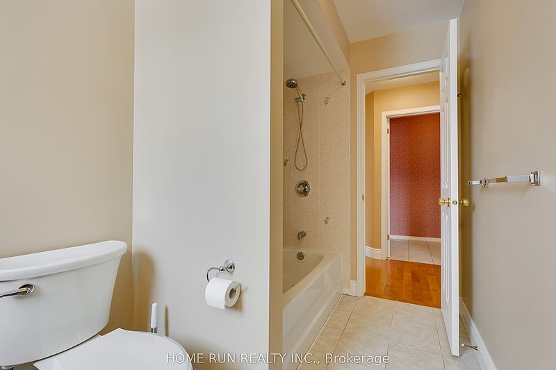 Ottawa House for rent - 4 Bedrooms — photo 35