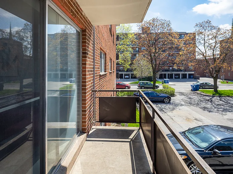 16 Summit Ave #12 — Photo 8