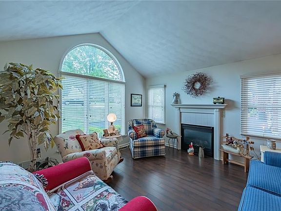 4th image of 5163 Cedar Hills Blvd #1021