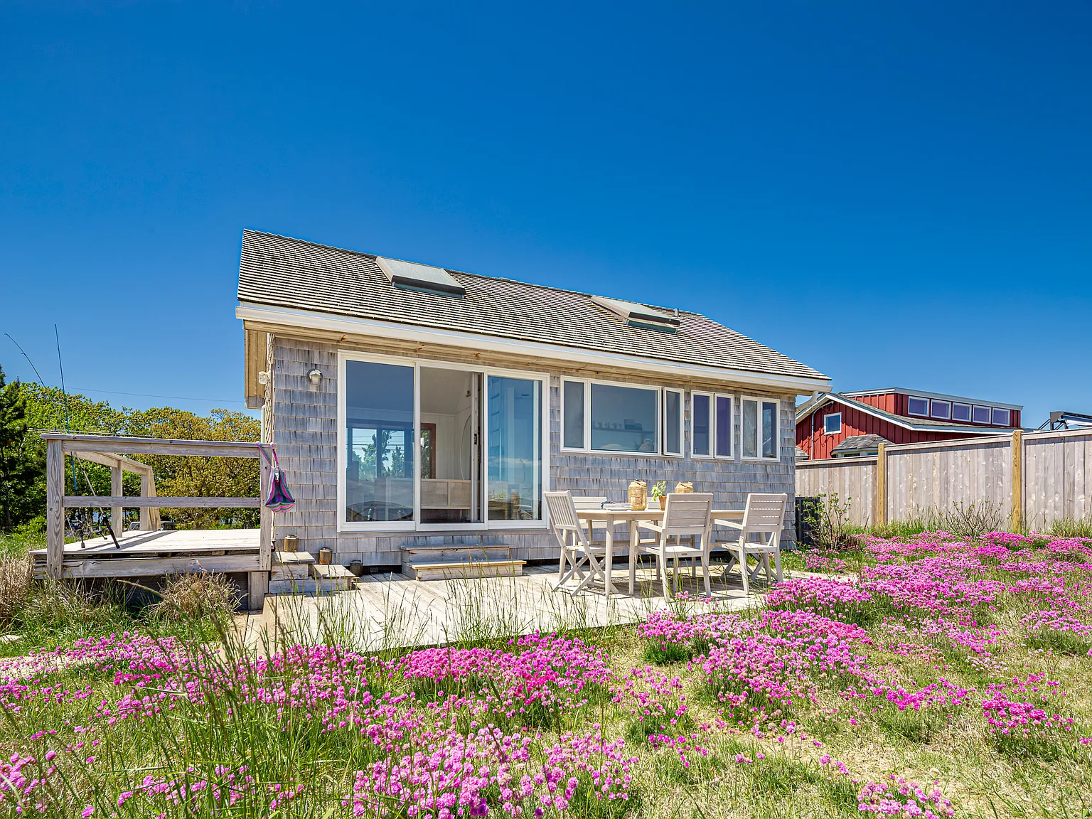 Beach Cottage on Gardiners Bay — Photo 4