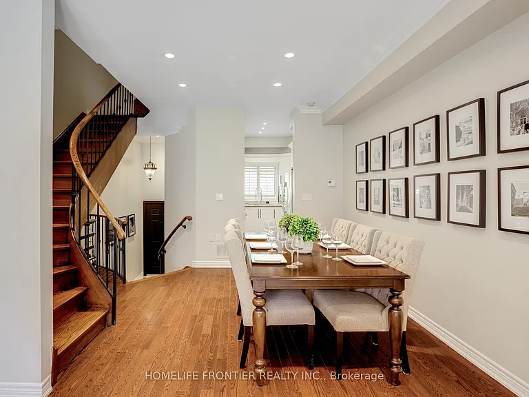 22 Balmoral Ave #4 — Photo 16
