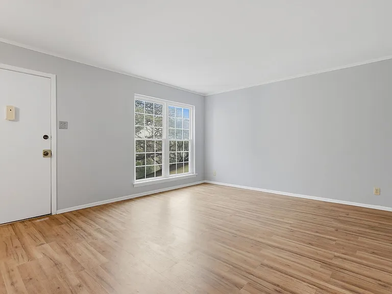 8702 Village Dr #123 — Photo 4
