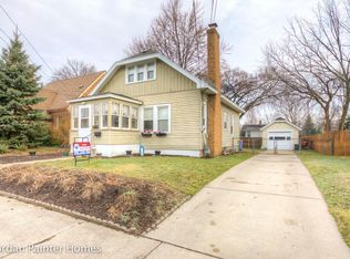 871 Arlington St NE, Grand Rapids, MI 49505