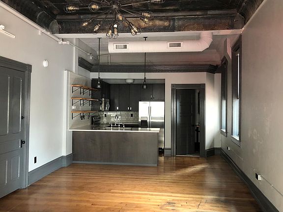 4th image of 151 Wall St