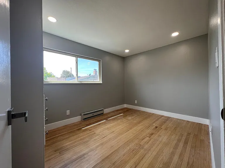 35489 Cleremont Dr — Photo 38