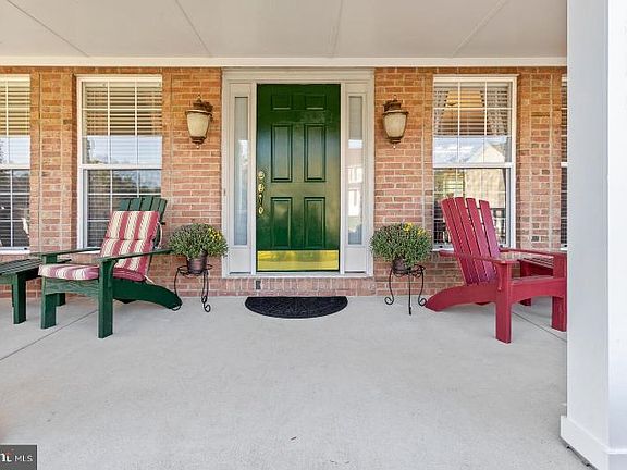 4th image of 17656 Marsh Harbor Ln