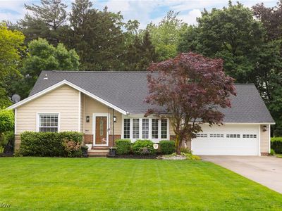2820 Wildflower Dr, Rocky River, OH, 44116