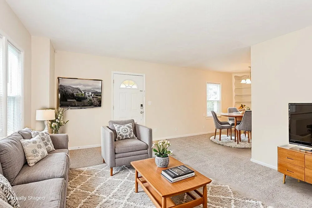 2 bed, 2.0 bath, 1324 sqft, $1,565 — Photo 3