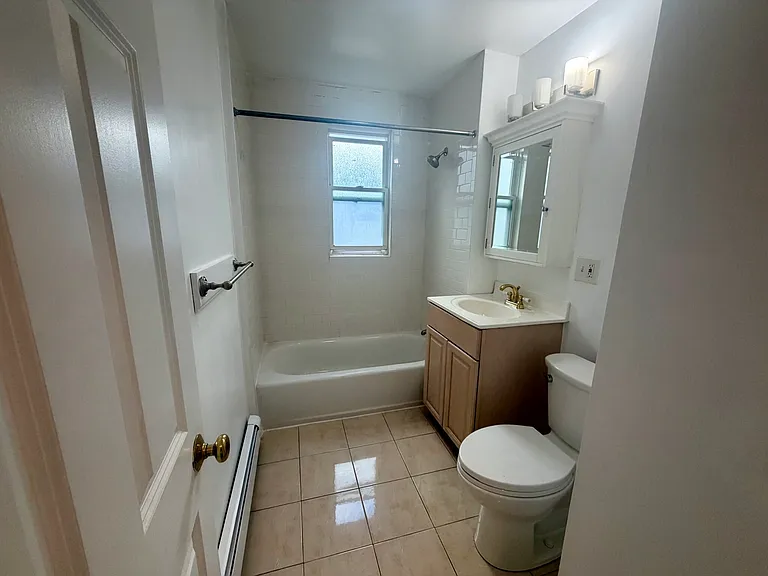 19 Banks St #1A — Photo 16