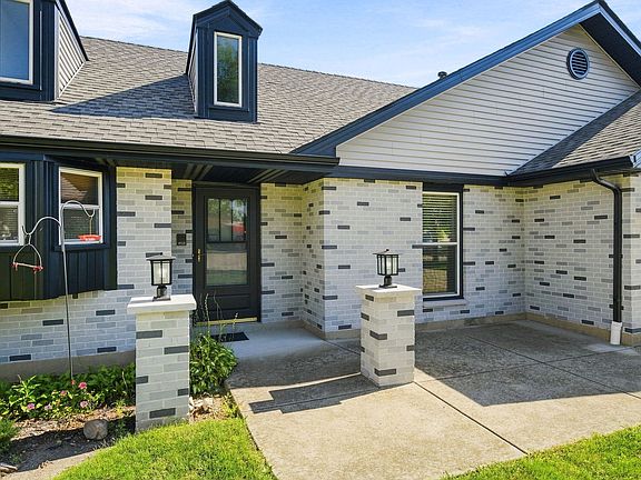 3rd image of 326 Homewood Dr