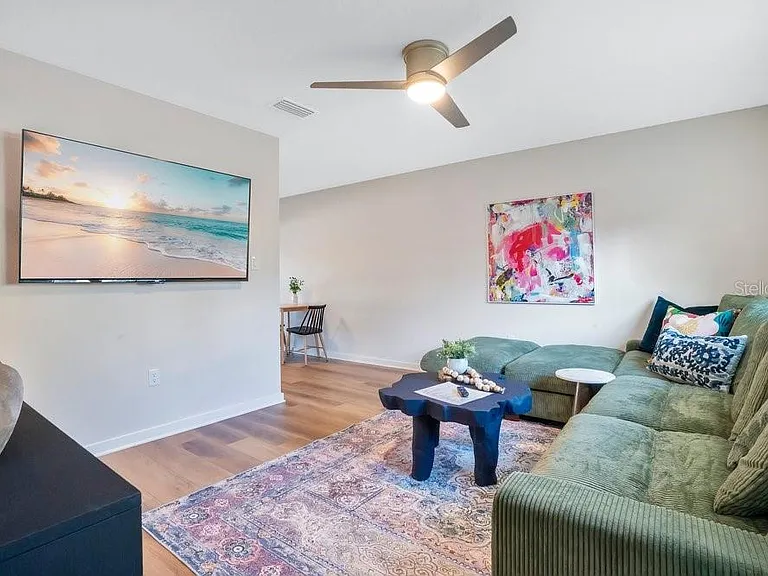 122 E Belmar St #D — Photo 3