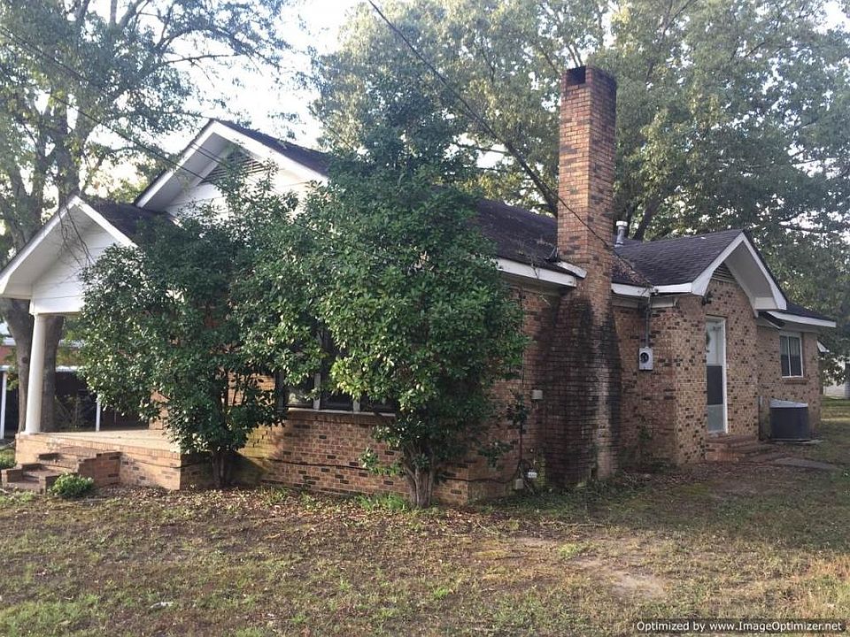 2nd image of 410 E Adams St