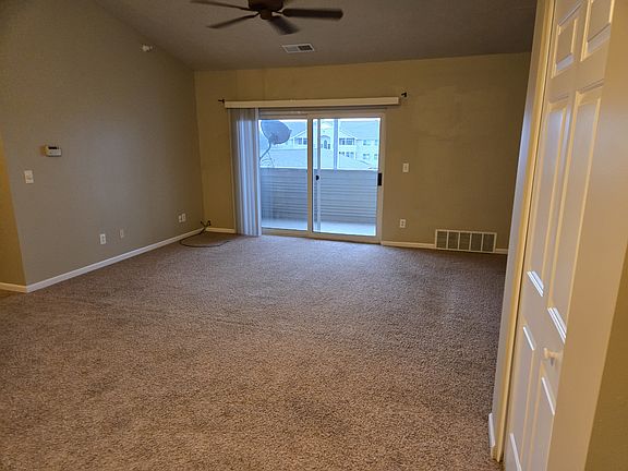 4th image of 8422 Jasonville Ct SE