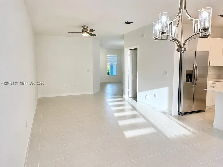 114 SW 184th Pl #114 — Photo 6