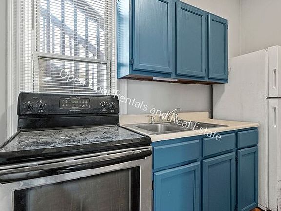 5th image of 1905 Hillside Ave #1