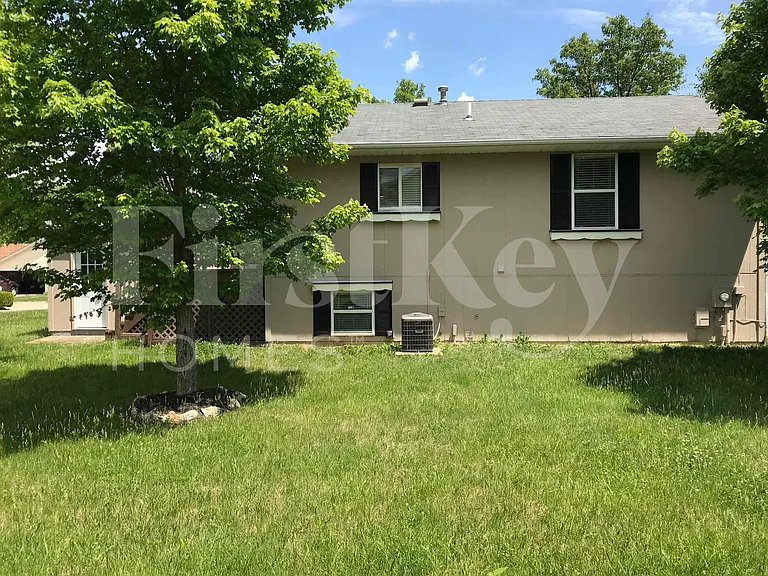 66 Chip Dr — Photo 33