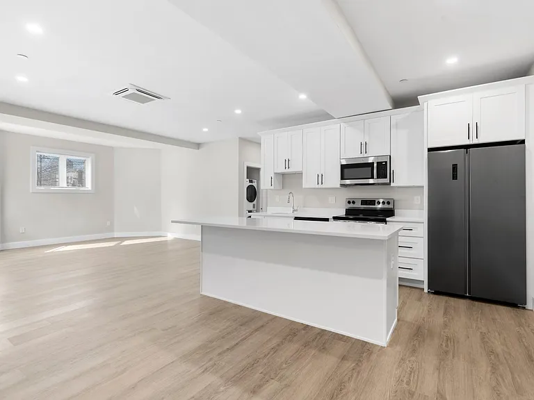 135 Harrishof St #2 — Photo 14