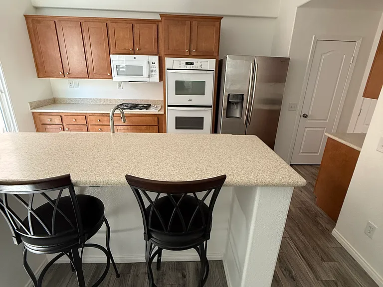 1880 Sora Ct — Photo 5