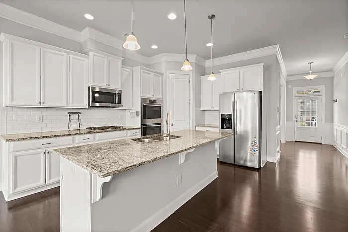 427 Suwanee Park Ter — Photo 14