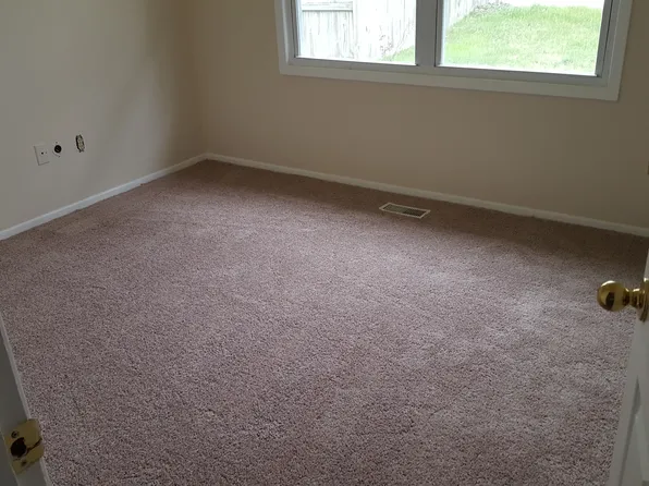 12508 Millstream Dr, Bowie, MD 20715