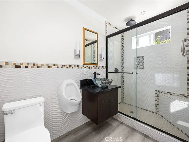 647 W Montecito Ave — Photo 11