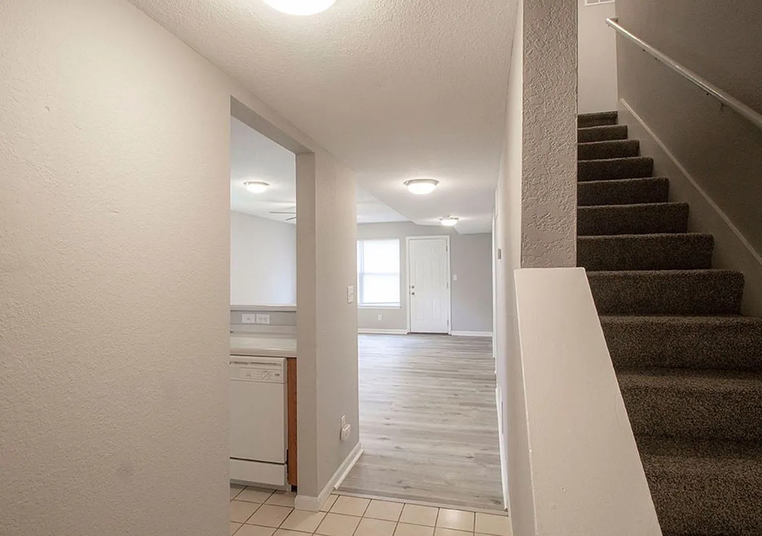 Massive duplex that backs to wood — Photo 3