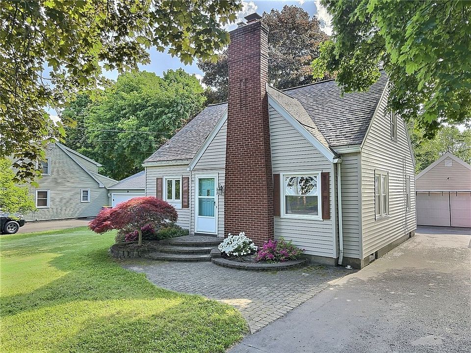 1st image of 77 Hubbard Dr