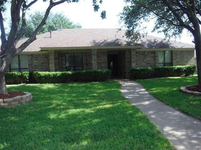 1st image of 3406 Cedarhill Dr