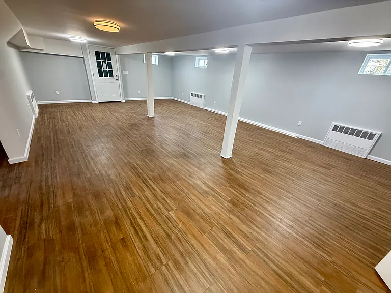 131 W Ramapo Ave — Photo 9