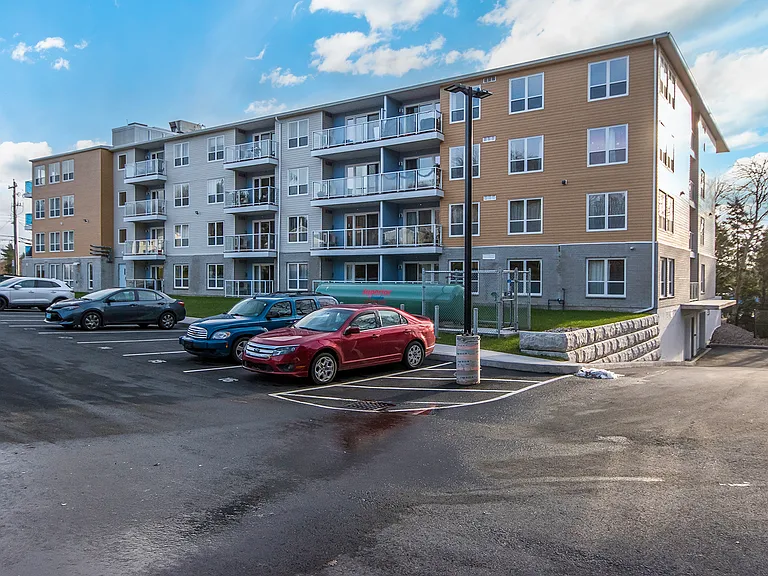 7 Pinehill Dr #311 — Photo 4