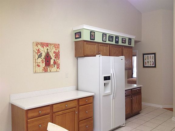 5th image of 34 Traynor Ct