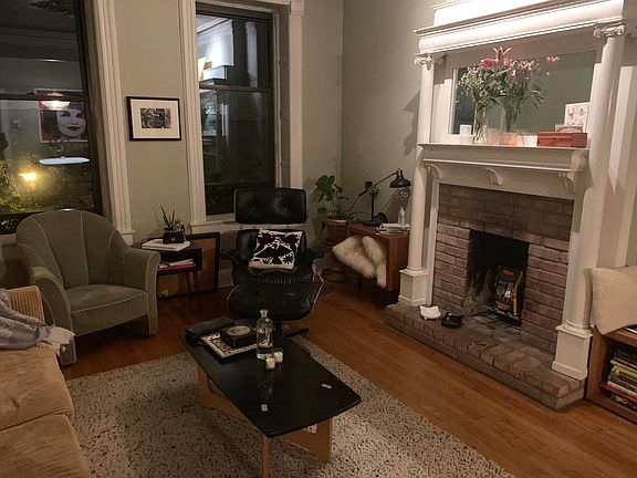 Living room with fireplace (additional photo)