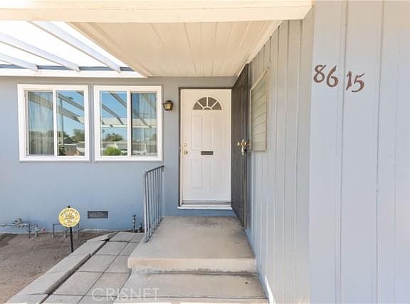 2nd image of 8615 Matilija Ave