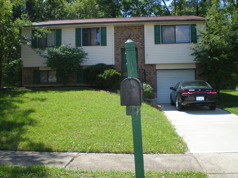 1st image of 2913 Mapletree Ct