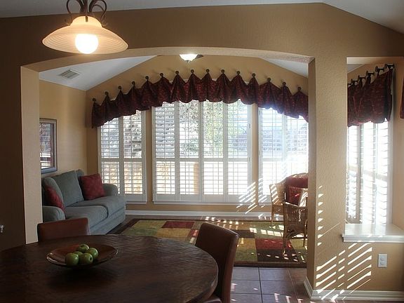 Sunroom, bonus off kitchen
