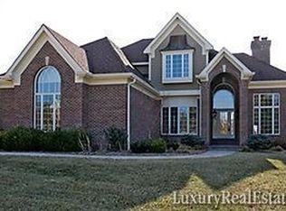 34 Old Governor Pl, Saint Charles, MO 63301